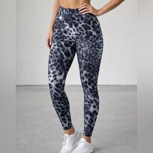 GAIA activewear leggings
